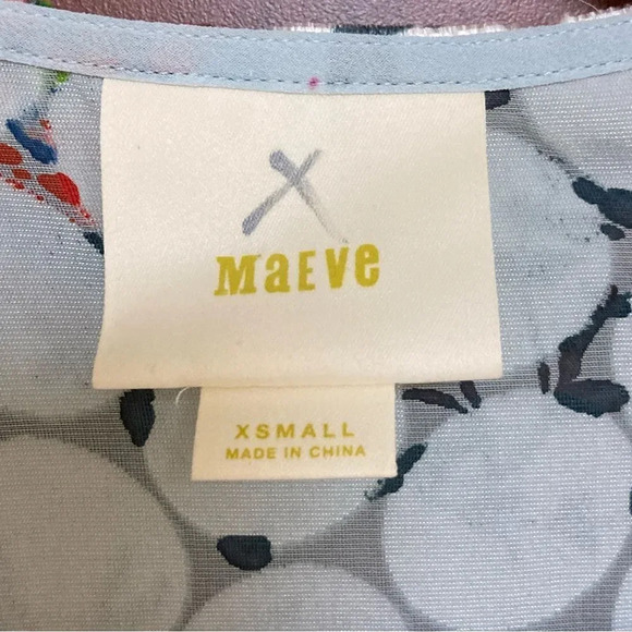 ANTHROPOLOGIE Maeve Umi Velvet Wrap Top Size Extra Small Floral - Picture 5 of 7